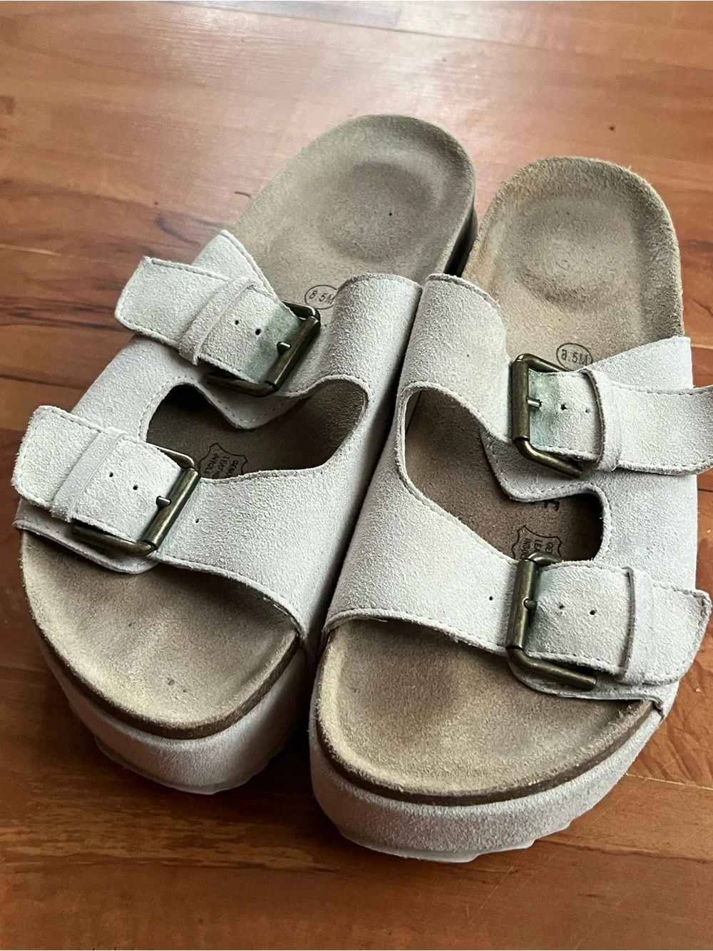 CUSHIONAIRE Guru Platform Sandals Studded Chucky Slide 8.5